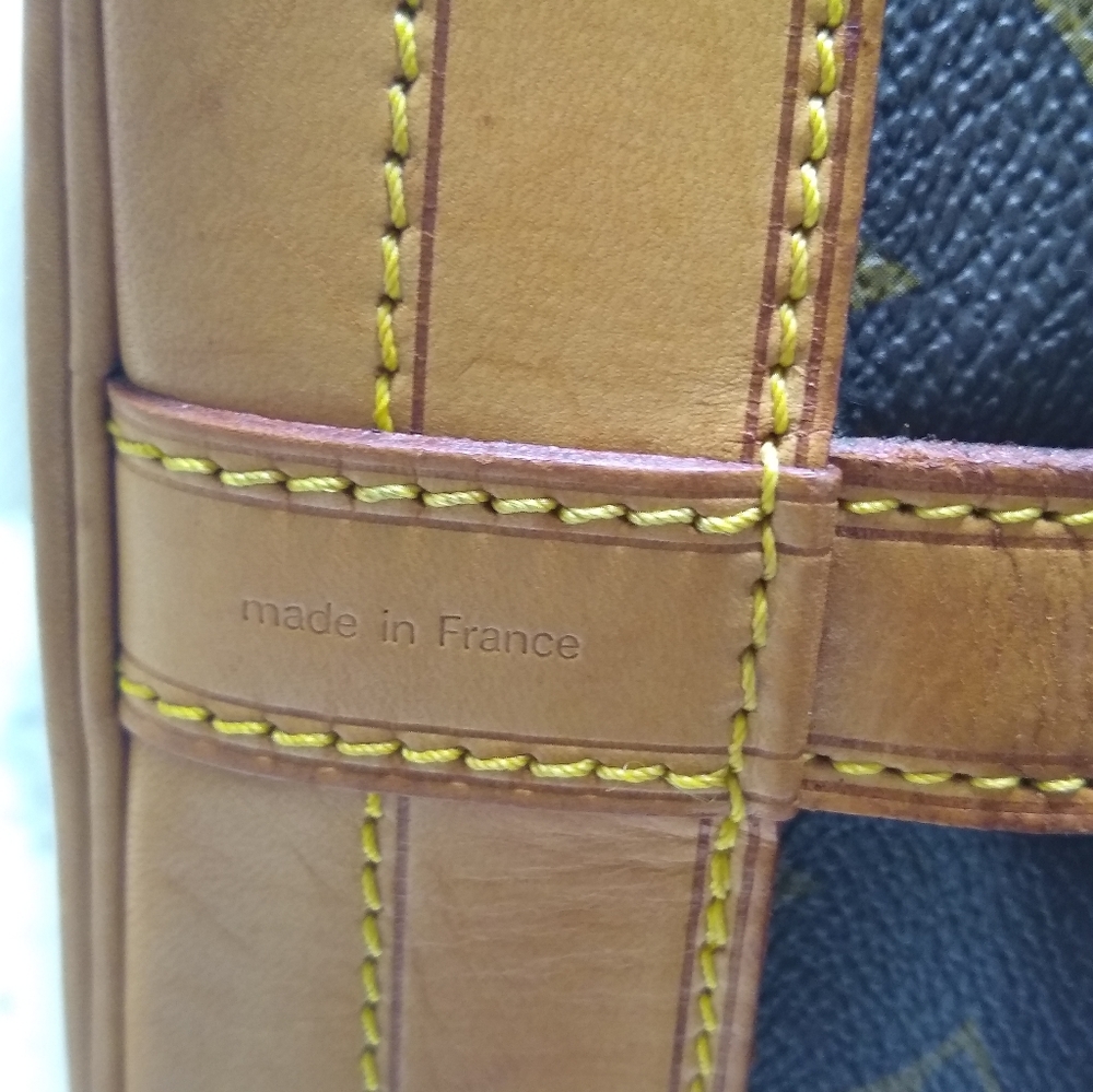 Louis Vuitton Vintage Noe GM Bucket Bag - Picture 10 of 16